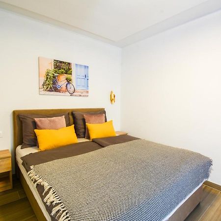 Apartment Grey&Yellow زادار المظهر الخارجي الصورة
