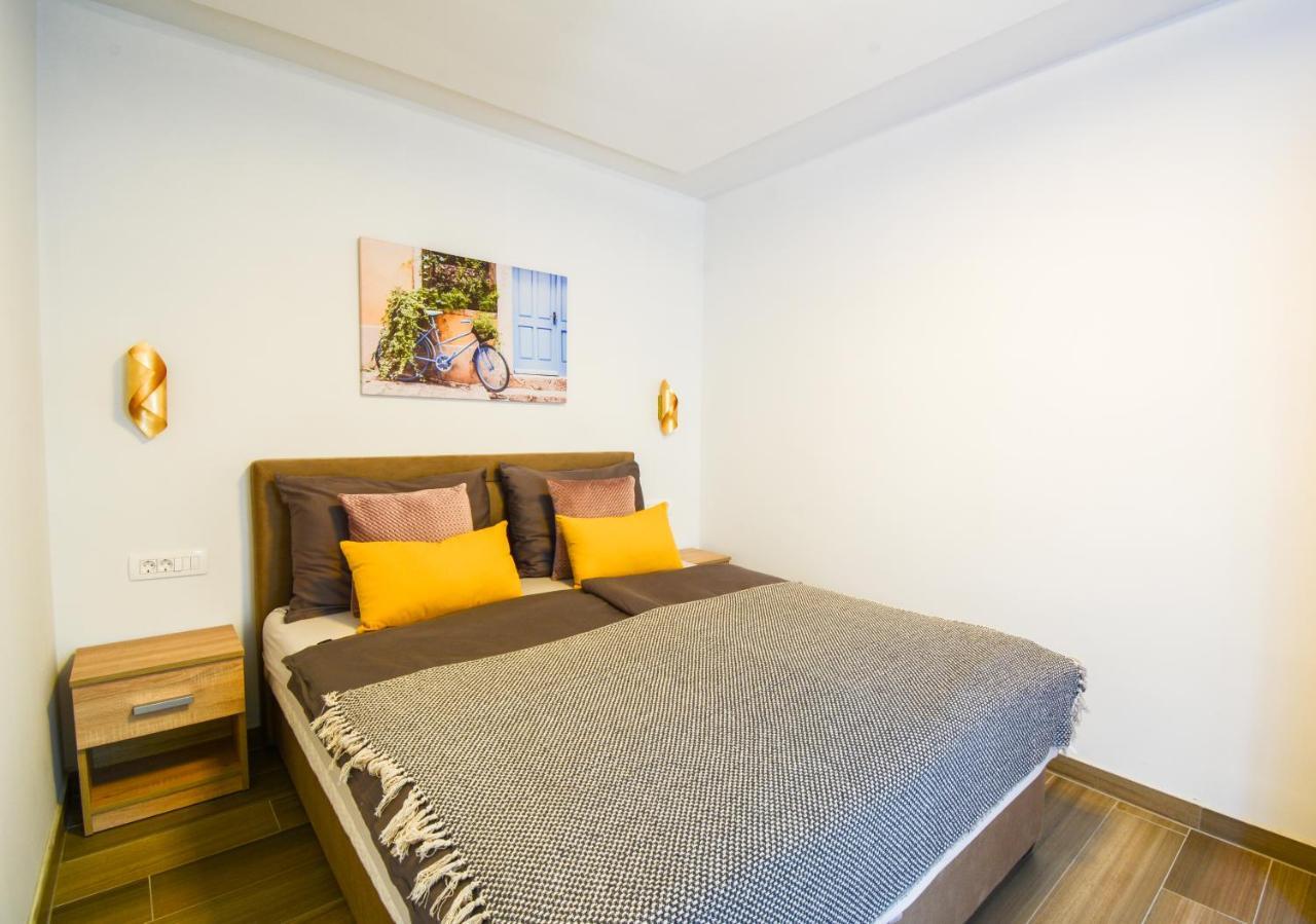 Apartment Grey&Yellow زادار المظهر الخارجي الصورة